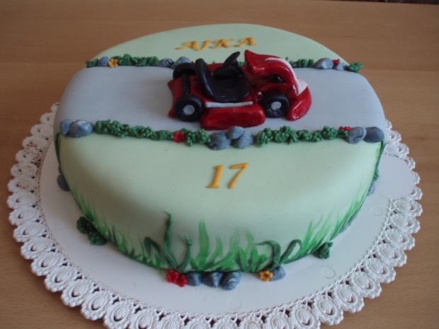 S motokárou, torta, Torty autíčka, vláčiky, malichova, 1