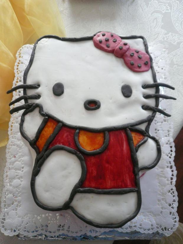 Hello Kitty pre dcérku - moja prvá poťahovaná torta, torta, Torty pre dievčatá, Andy01, 1