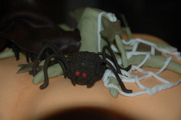 Halloween 2010 - detail II., torta, rybca, 1