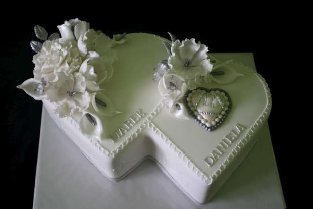 Svadobné dvojsrdce, torta, Svadobné torty Svadobné dvojsrdce, torta, Svadobné torty, stanula, 1