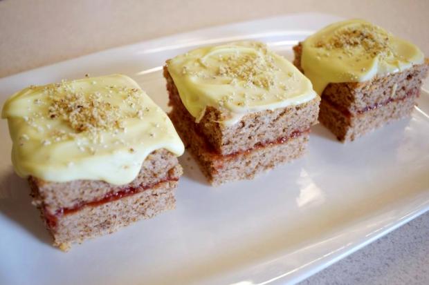 Orechové kocky , recept Orechové kocky , Recepty na zákusky, Taká obyčajná žienka domáca