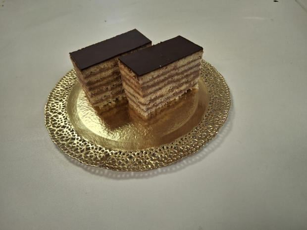 Dobošové rezy , recept Dobošové rezy , Recepty na zákusky, Bejč