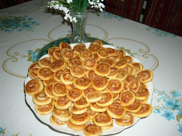 Csigabigi - slimáčiky, recept Csigabigi - slimáčiky, Recepty na slané pečivo a koláče, Irma