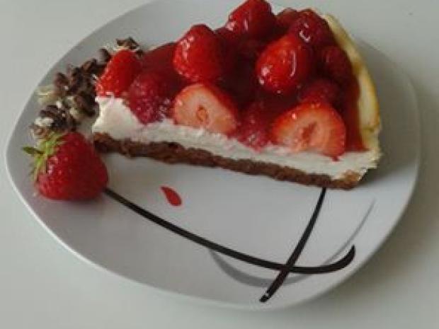 Jahodovo-malinový cheesecake, Recepty na koláče, messinka