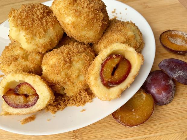 Gombovce - slivkové guľky zo zemiakového cesta, Iné recepty, Frommykitchendotcom