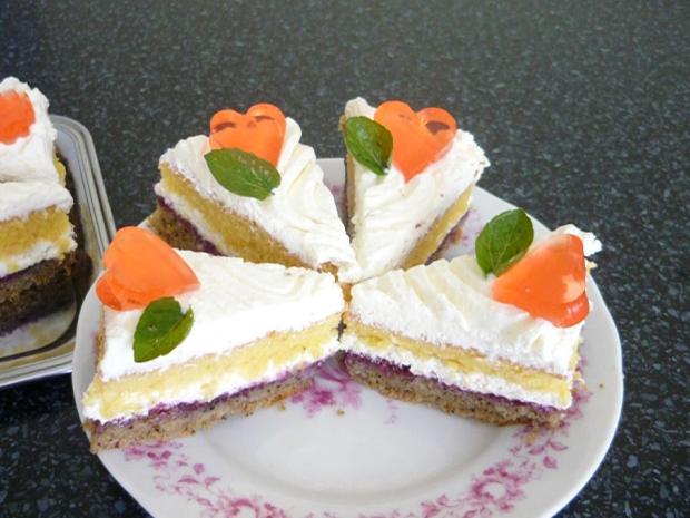 Mandľové rezy s mascarpone, Recepty na zákusky, Valika475