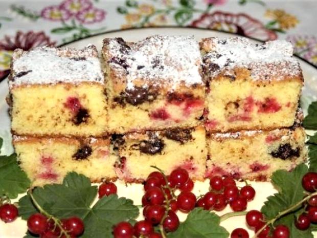 Ríbezľová bublanina s čokoládou, Recepty na koláče, melisa
