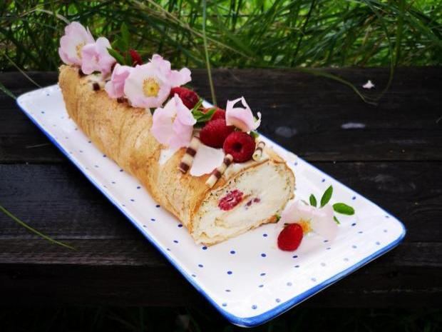 Pavlova roláda s malinami, Recepty na zákusky, Manu Sinoj