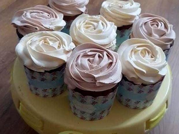 Čokoládové cupcakes, Recepty na muffiny, Mariolka