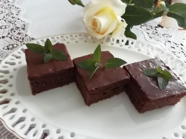 Jablkový koláč z hrnčeka, Recepty na zákusky, Oľga Birošová