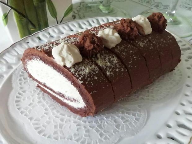 Kakaová roláda s mascarpone a čokoládou , Recepty na zákusky, Oľga Birošová