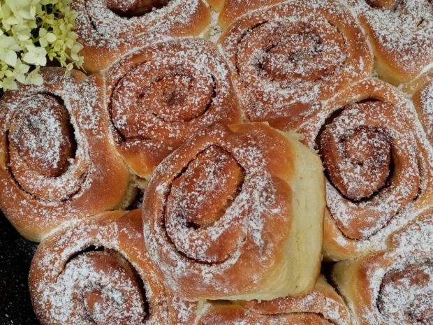 Kysnuté škoricové slimáky, Recepty na koláče, melisa