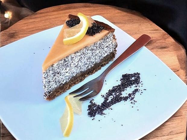 Makový cheesecake s lemon curd, Recepty na koláče, Julie's Cakes