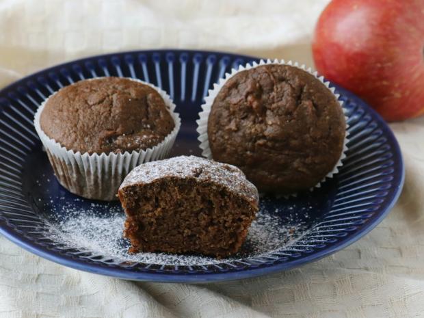 Vláčne hrnčekové muffiny s jablkami, Recepty na muffiny, Kamila