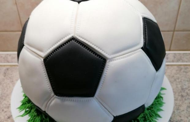 Pre mladého futbalistu , torta, Mirush