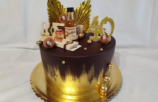 Čokoládovo-zlatá tortička pre pána 😉, torta, Kadanka