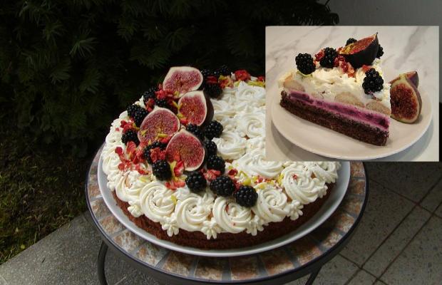 Tvarohová torta s mascarpone a černicami, babina 555