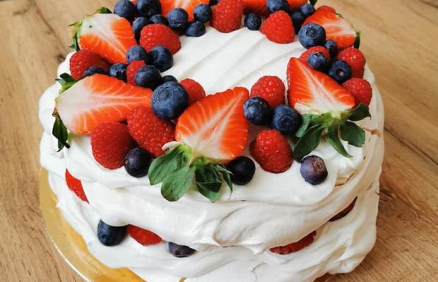 Dokonalá Pavlova torta s mascarpone, Recepty na torty, Cheesecakes by k8