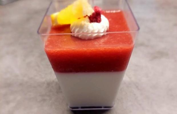 Panna cotta s jahodami, Recepty na nepečené zákusky, TatianaTkac